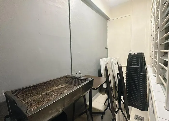 B04 Modern Deluxe Homestay