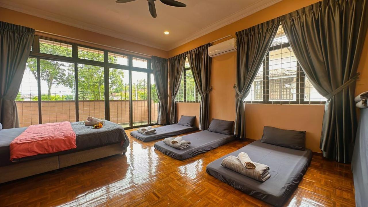 Rumah percutian B04 Modern Deluxe Johor Bahru