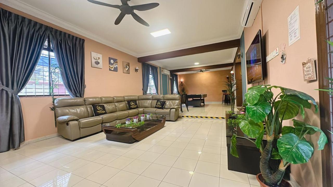 Rumah percutian B04 Modern Deluxe Johor Bahru