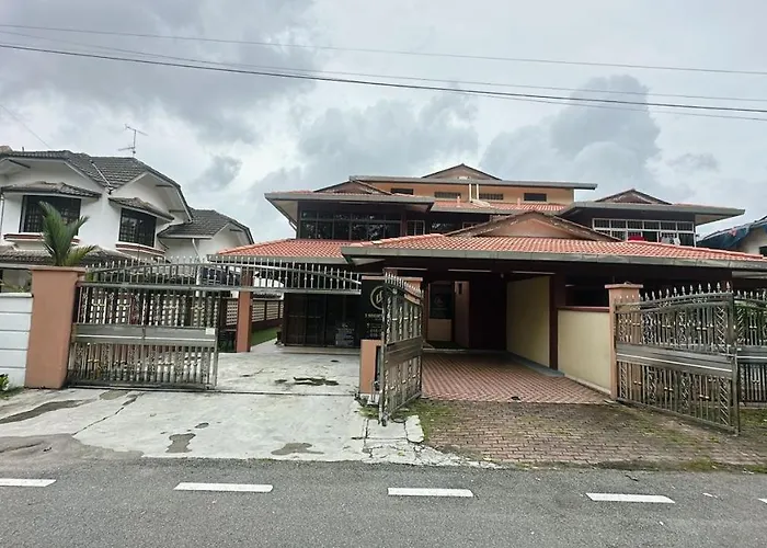 B04 Modern Deluxe Homestay