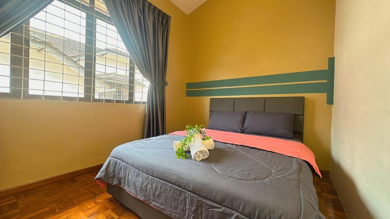B04 Modern Deluxe Holiday home Johor Bahru